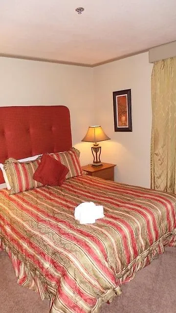 Emerald Suites At Cameron Las Vegas Hotel